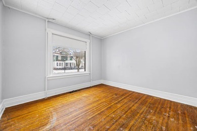 Fantastic investment opportunity in the desirable Maplewood - photo 4