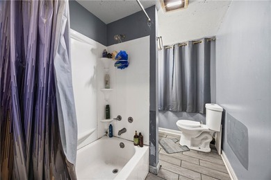Fantastic investment opportunity in the desirable Maplewood - photo 5