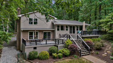 Furnished Lake Hartwell Home | 20 min. to Clemson | Aluminum Doc - Lake Home For Sale in Anderson, South Carolina