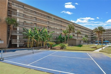 Gulfstream Condominiums, a FAVORITE on the beach, North Padre