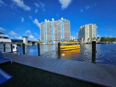 Own a slice of Florida's waterfront at a fantastic price! This