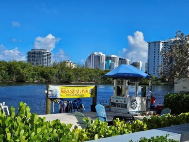 Own a slice of Florida's waterfront at a fantastic price! This