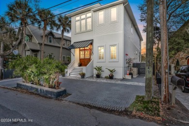 Lake Home For Sale in St Augustine, Florida