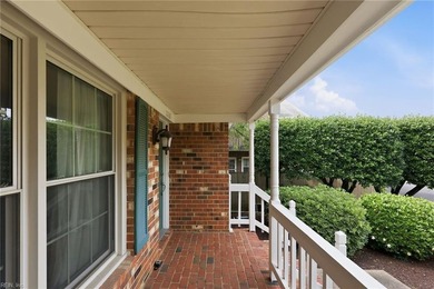 Spacious 4 Br, 2 1/2 bath colonial style single family home at - photo 15