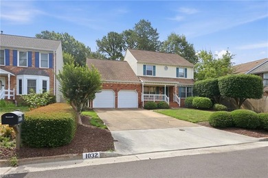 Spacious 4 Br, 2 1/2 bath colonial style single family home at - photo 18