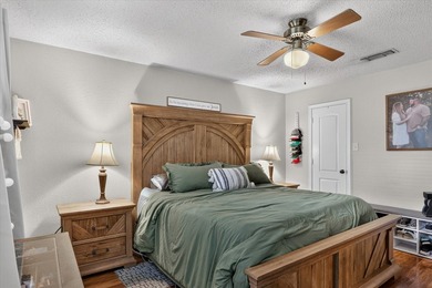 This home offers the kind of Location, Location, Location that - photo 19
