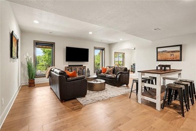 A stunning reverse ranch loaded with custom upgrades. Step - photo 24
