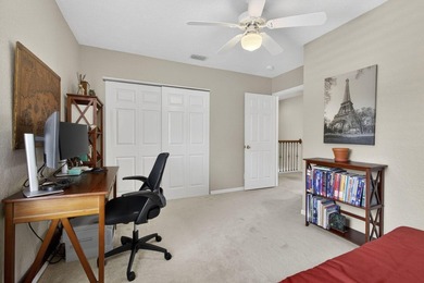Beautiful 4BR/2.5BA pool home located on a quiet cul-de-sac in - photo 26