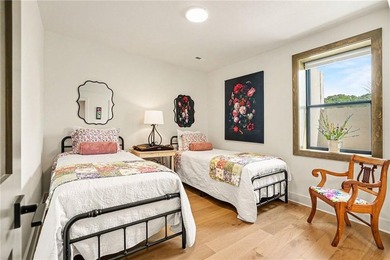 A stunning reverse ranch loaded with custom upgrades. Step - photo 27