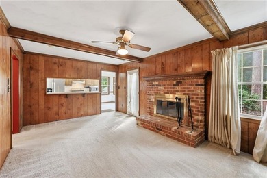 Spacious 4 Br, 2 1/2 bath colonial style single family home at - photo 29
