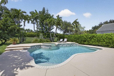 Beautiful 4BR/2.5BA pool home located on a quiet cul-de-sac in - photo 44