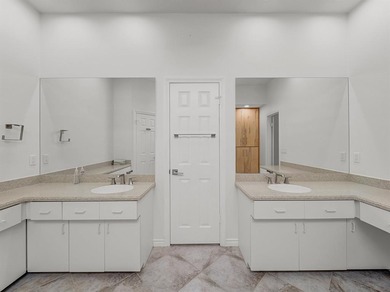 Charming ranch on corner lot in North Dallas with a versatile