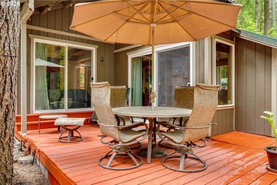 Enjoy the perfect getaway in the Northwoods Community! This - photo 3