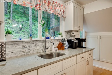 Enjoy the perfect getaway in the Northwoods Community! This - photo 5