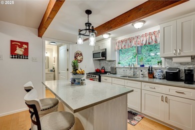Enjoy the perfect getaway in the Northwoods Community! This - photo 6