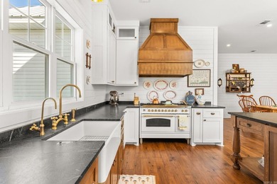 Welcome to your private country oasis! Nestled in an exclusive - photo 11