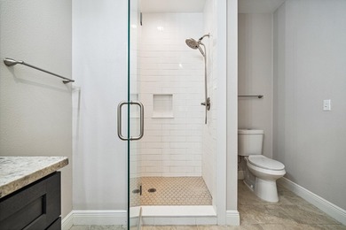 Welcome to this spacious, like-new 4-bedroom, 2-bath home lives - photo 14
