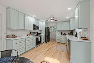Welcome to 5 Dunvegan Lane in Bella Vista, a beautifully updated - photo 15