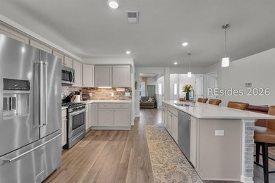 Welcome to 121 Teal Bluff Boulevard! A beautifully maintained - photo 15