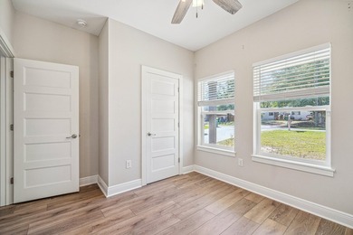 Welcome to this spacious, like-new 4-bedroom, 2-bath home lives - photo 17