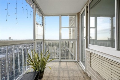 Sun-Filled 1-Bedroom + Office Corner Unit in Forest Hills Bright - photo 21