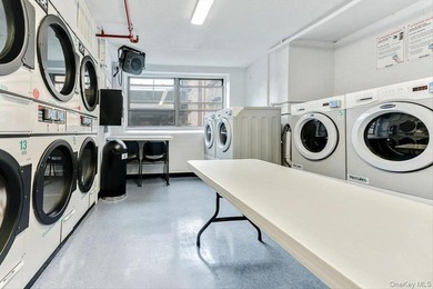 Sun-Filled 1-Bedroom + Office Corner Unit in Forest Hills Bright - photo 24