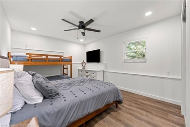 Welcome to 5 Dunvegan Lane in Bella Vista, a beautifully updated - photo 39