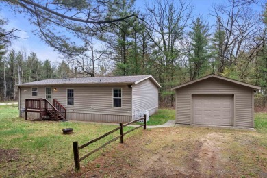 Lake Home For Sale in Mauston, Wisconsin
