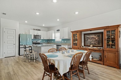 Welcome to 80 Woodsorrel Street -- where charm, thoughtful - photo 9
