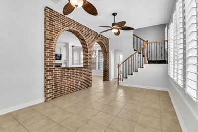 Experience resort-style living in the prestigious Castle Hills - photo 20
