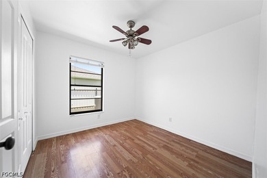 Welcome home to this beautifully remodeled 3-bedroom, 2-bathroom - photo 29