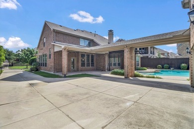 Experience resort-style living in the prestigious Castle Hills - photo 33
