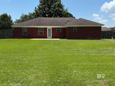 Welcome to 123 Pennbrooke Loop in Foley! This well-maintained - photo 7
