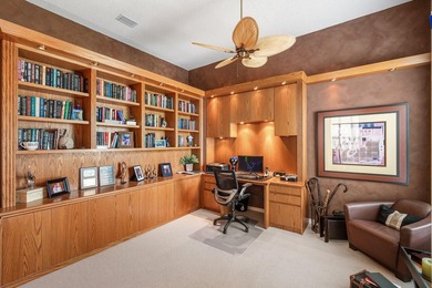 Welcome to this exceptional waterfront single-family residence - photo 16