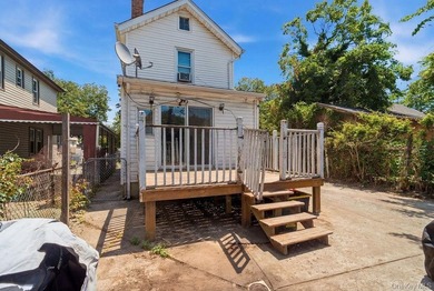 Single Family Home on a 3,000 sq ft lot with Private Driveway - photo 19