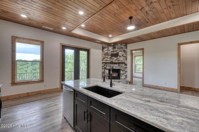 Welcome to mountain living at its finest in one of Murphy's most - photo 20