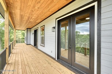 Welcome to mountain living at its finest in one of Murphy's most - photo 23