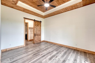 Welcome to mountain living at its finest in one of Murphy's most - photo 26