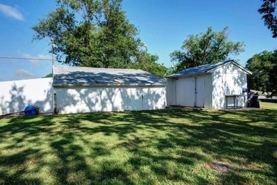Looking for a home with a beautiful lake view? This inviting - photo 28