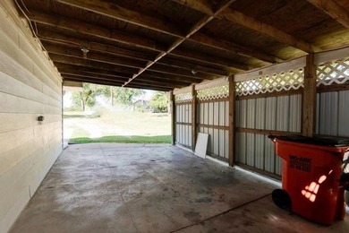Looking for a home with a beautiful lake view? This inviting - photo 29