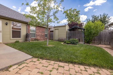 Welcome to this immaculate home with eat-in kitchen that has
