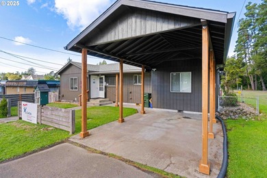 Joe Ney Slough Home For Sale in Coos Bay Oregon