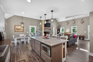 3 CREEKS RETREAT - Totally secluded 'in town' Sportsman's - photo 8