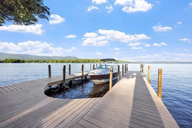 A level lot. A walk-in sandy beach. Over 200 feet of Lake - photo 4