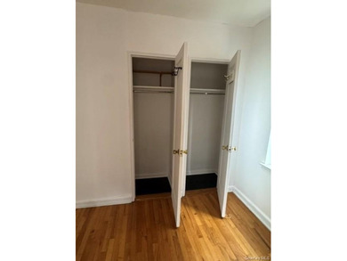 Move in Ready Large 1 Bedroom in the Pelham Parkway section of - photo 3