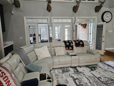 Beautiful 2 Story Home located in Heart of Gulf Shores on the - photo 5