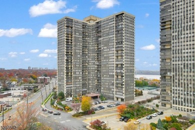 Hudson River Condo For Sale in Cliffside Park Boro New Jersey
