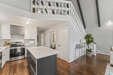 Have you been looking for a GORGEOUS LAKE HOME? VACATION - photo 11