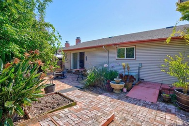 Tucked behind a charming brick-enclosed patio, this 3 bedroom - photo 27