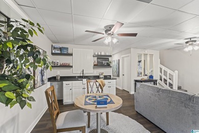 Have you been looking for a GORGEOUS LAKE HOME? VACATION - photo 34